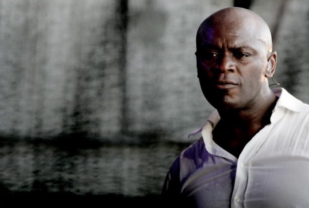 Ola Onabule - Soul Town