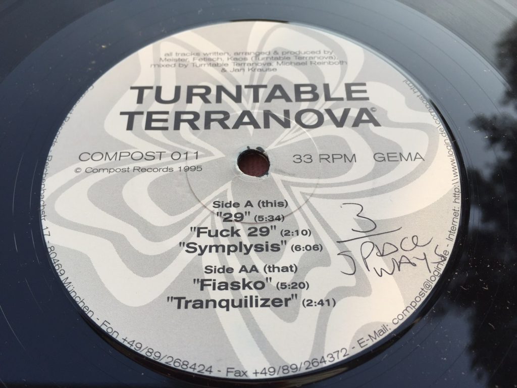 turntable-terranova-29-41-rooms-show-17