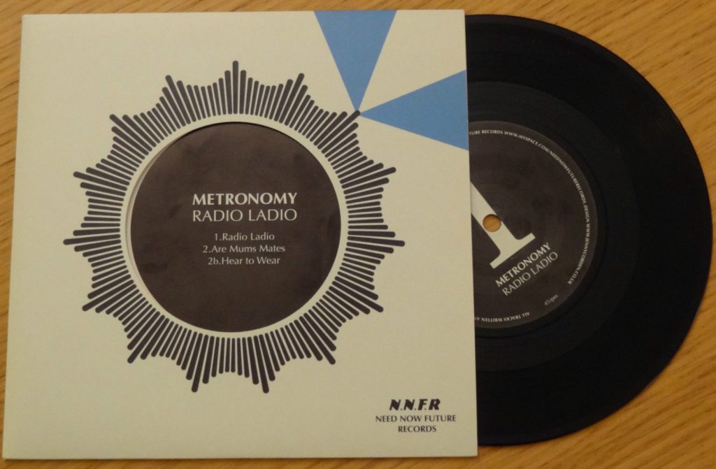 Metronomy - Radio Ladio - 41 Rooms - show 31