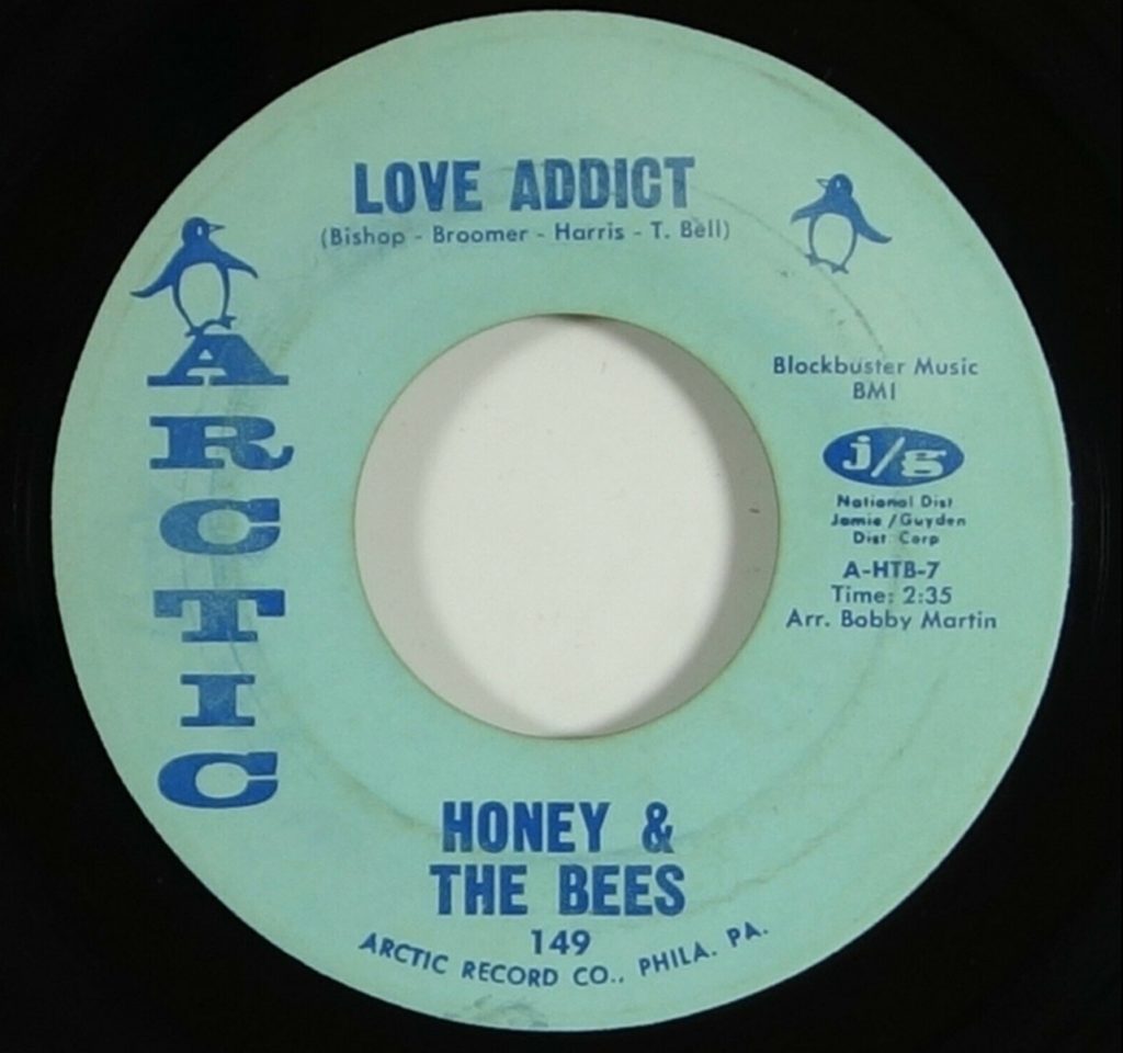 Honey & The Bees - Love Addict - 41 Rooms - show 67