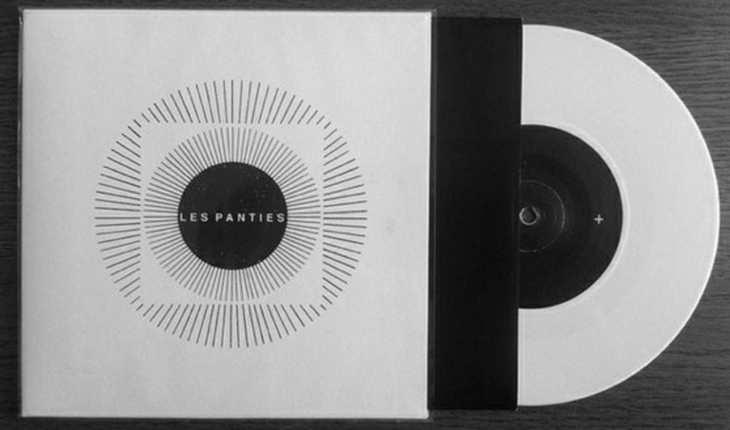 Les Panties - Westie - 41 Rooms - show 74