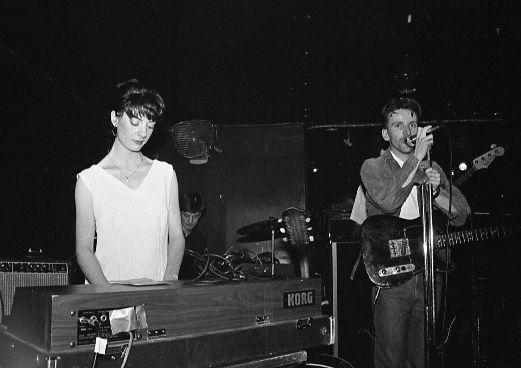 The Wake (Carolyn, Stephen and Caesar) Winkles, Bedford 7.9.83 - 41 Rooms - show 76