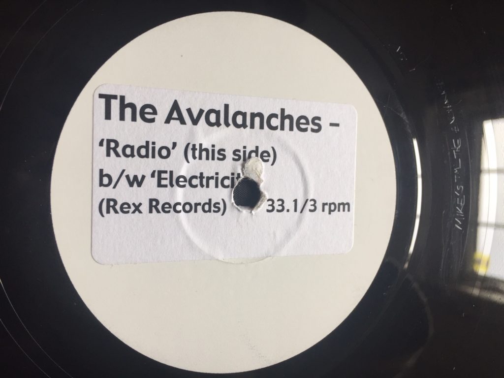 The Avalanches - Radio - 41 Rooms - show 77