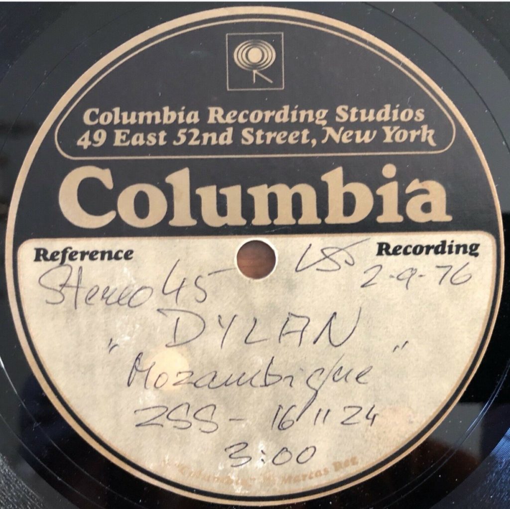 Bob Dylan - Mozambique (acetate) - 41 Rooms - show 87