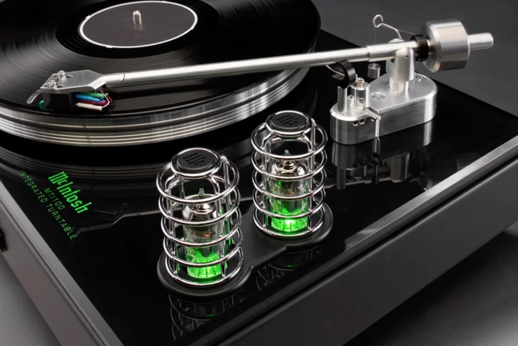 41 Rooms - show 88 - McIntosh MTI100 turntable