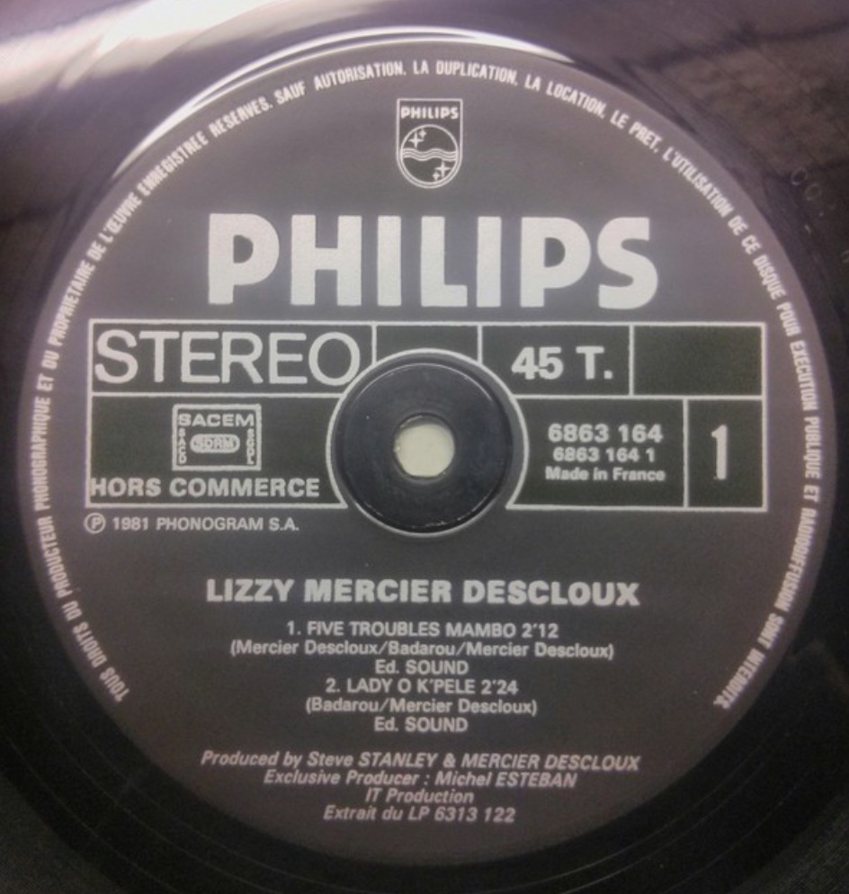 Lizzy Mercier Descloux - LIZZY MERCIER DESCLOUX - Lady O K'Pele - 41 Rooms - show 90