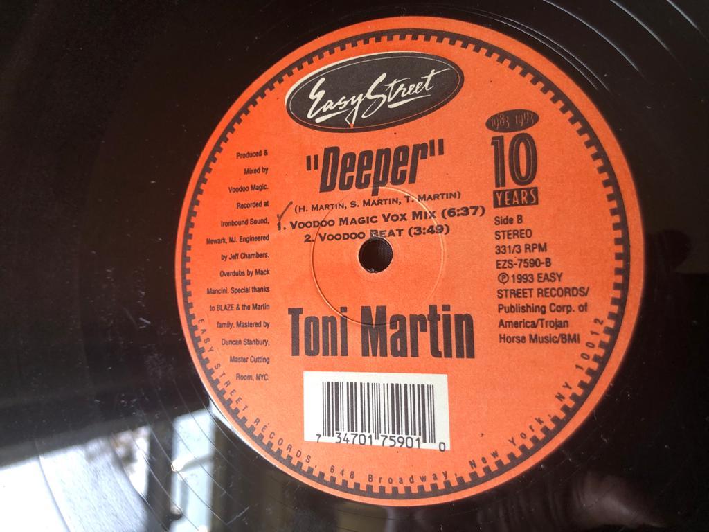 Toni Martin - Deeper (Voodoo Magic Vox Mix) - 41 Rooms - show 116