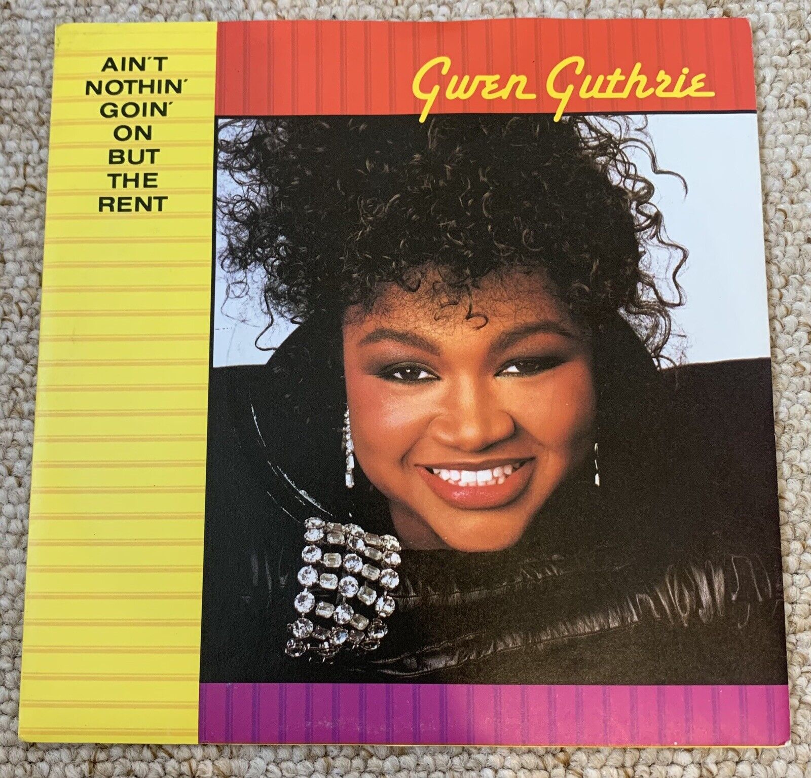 Gwen Guthrie - Ain't Nothin' Goin' On But The Rent - 41 Rooms - show 128