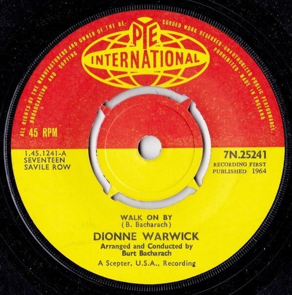 Dionne Warwick - Walk On By - 41 Rooms - show 139