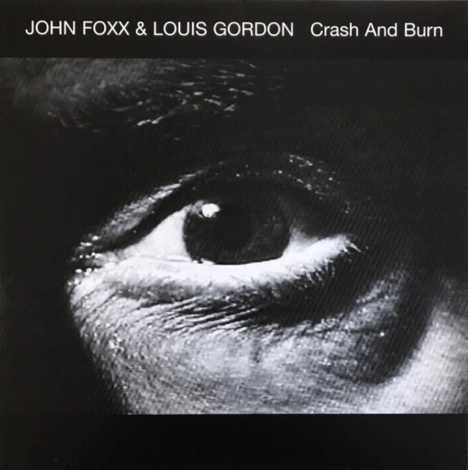 John Foxx & Louis Gordon - Smoke - 41 Rooms - show 143