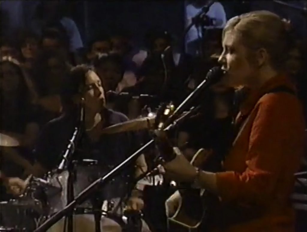 Luscious Jackson - Why Do I Lie? (Live) - 41 Rooms - show 146
