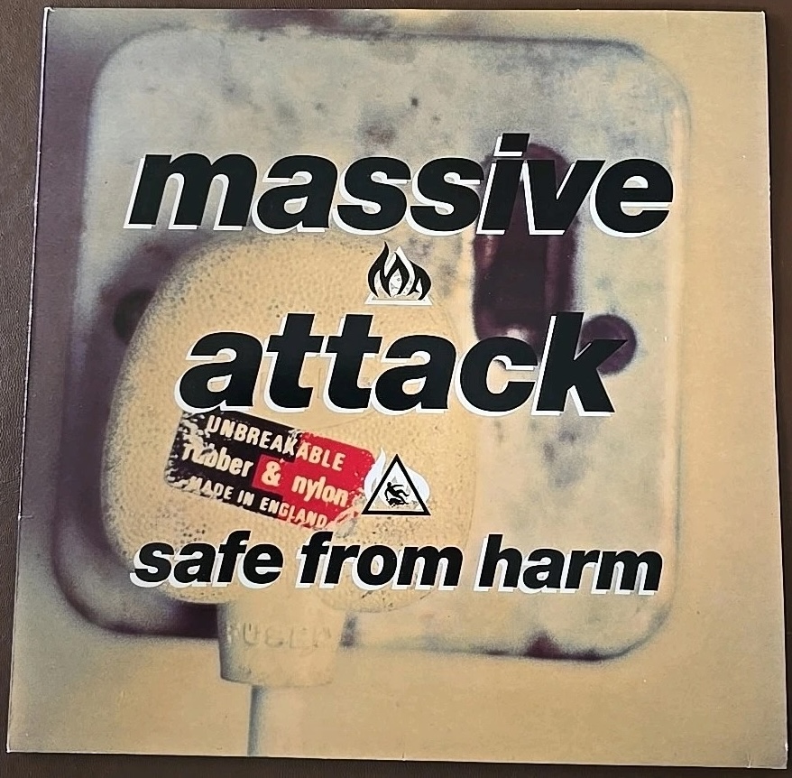 Massive Attack - Safe From Harm - 41 Rooms - show 150