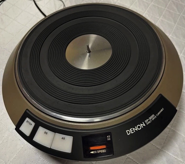 Turntable 156 - Denon DP-3000 Direct Drive Servo Turntable Analog Record Player JP